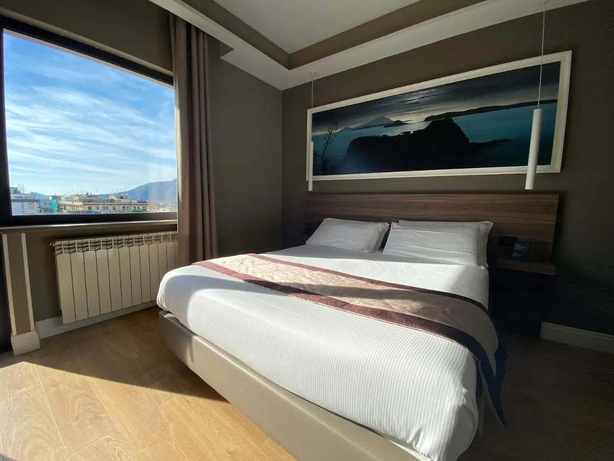 7Th Floor Suite Napoli 3*,